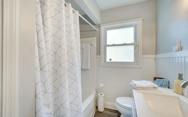 Pet-friendly Southfield House w/ Ping-pong Table!