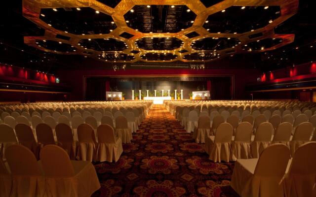 Waterfront Cebu City Hotel & Casino