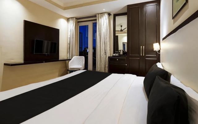 Super Townhouse Oak Udyog Vihar