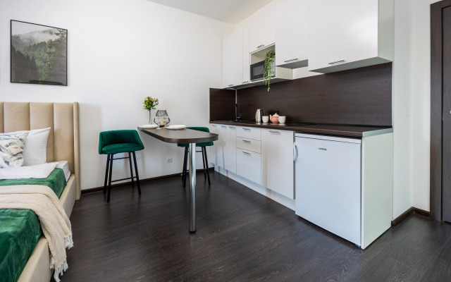 ApartMe on Verkhne Kamenskaya Street