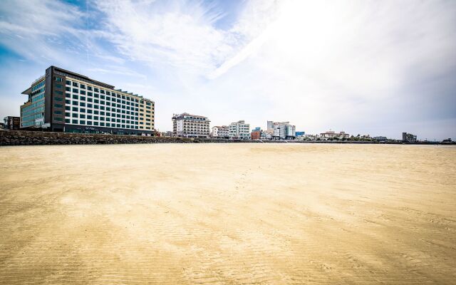 Utop Ubless Hotel Jeju Hamdeok