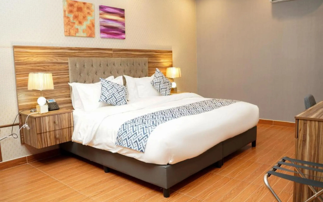 Palette Luxury Credi Hotel
