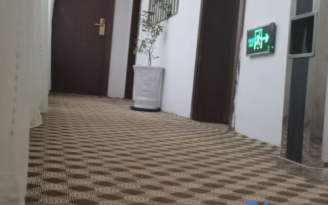 Ninglang Dejimeiduo Hotel