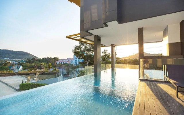 Central Hill View B901A Shopping & Relax