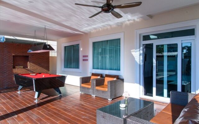 Exquisite Pool Villa A