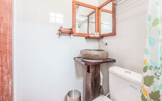 OYO 1674 D'krepyak Syariah