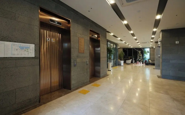 Waystone Seoubong Hotel