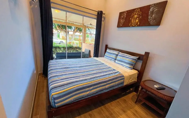 House near from Marina Herradura with private pool