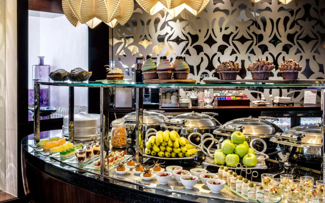 Crowne Plaza Hotel Deira 2