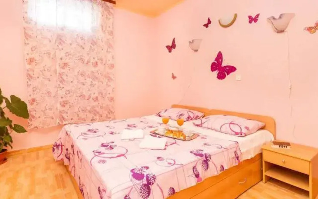 Apartment Romantic