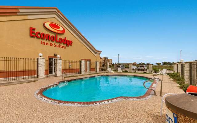 Econo Lodge Inn & Suites Bridgeport