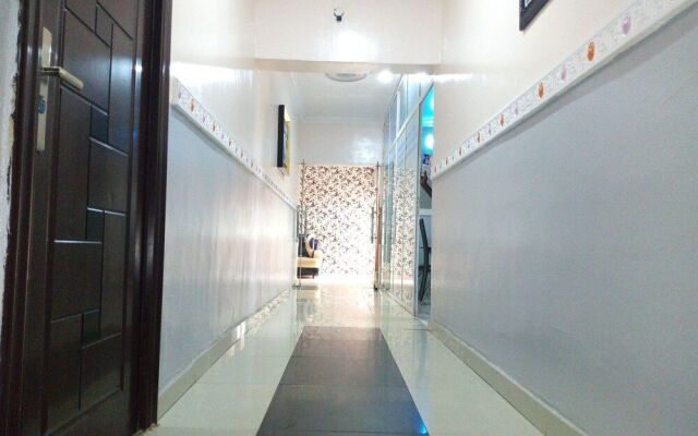 Multifield Hotel & Suites