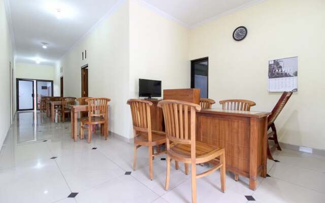 Reddoorz near Rumah Sakit Condong Catur