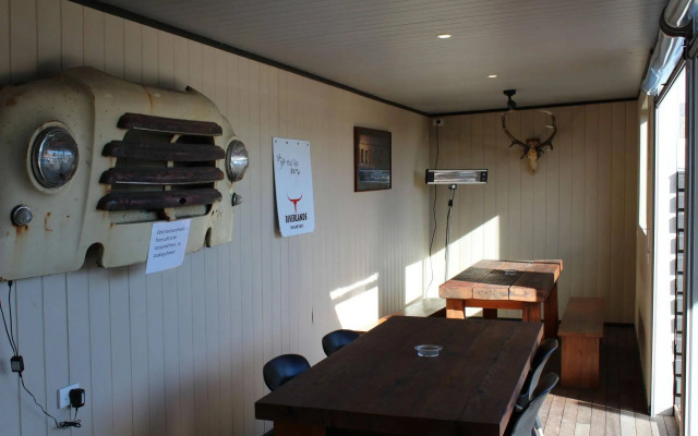 Riverlands Roadhouse Motel
