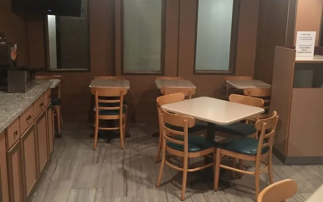 Travelodge By Wyndham Battle Creek