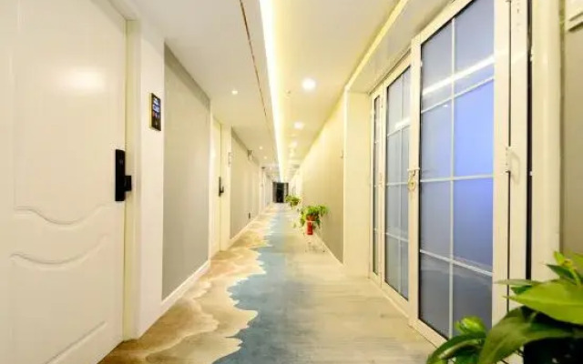 Weiyi Hotel