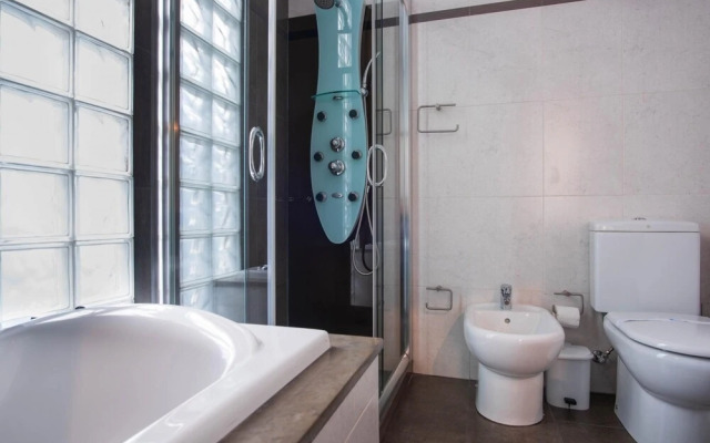 Feel Porto Modern Villa