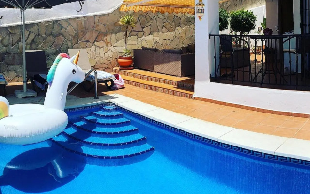 Marina Bella 1F Menyber