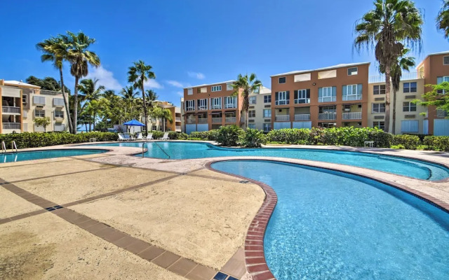 Loiza Condo w/ Rooftop Patio - Walk to Beach!