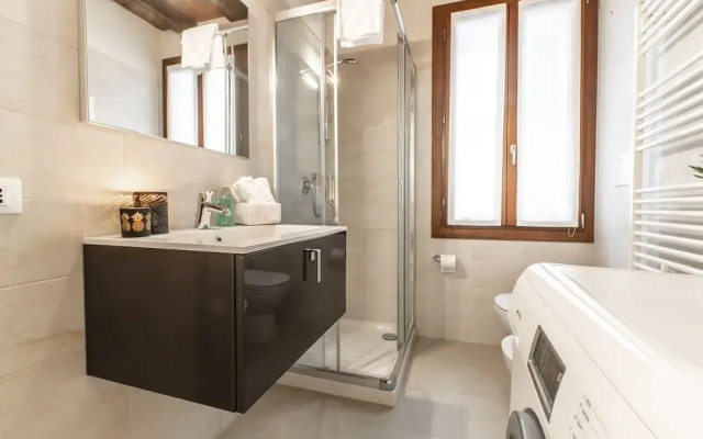 Venetian Exclusive Apartment R&R