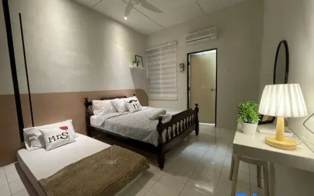 Ipoh 42 Symphony 12pax 4Bedroom 3bathroom 2car