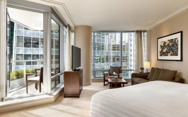 Hyatt Vancouver Downtown Alberni Hotel