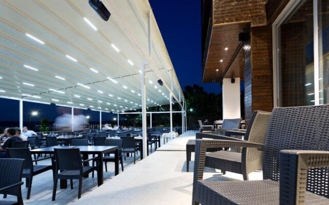 Hotel Romantique Plaza Dojran
