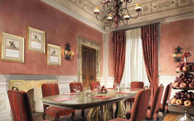 Grand Hotel Continental Siena – Starhotels Collezione