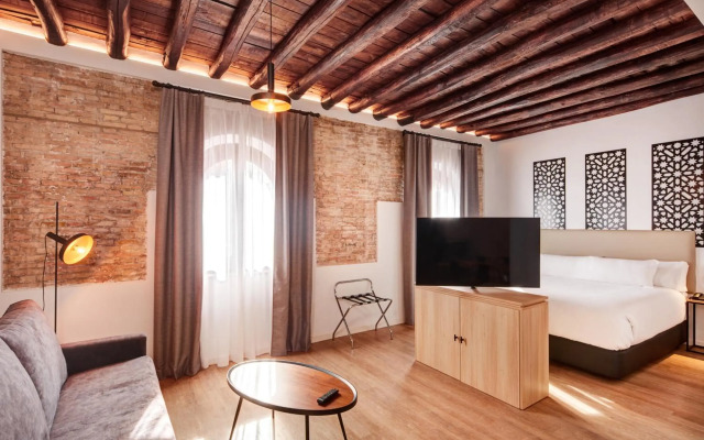 Sercotel Granada Suites