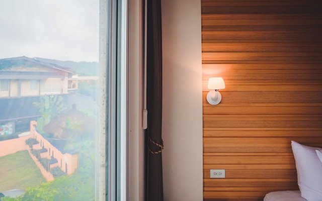 Sasa Nor Lamour B & B