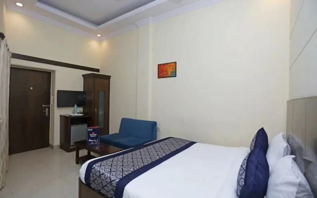 Vivek Hotel