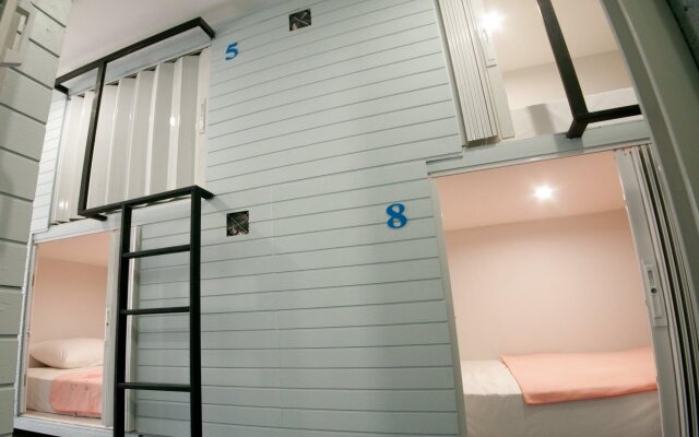 Hotel Capsule Suratthani