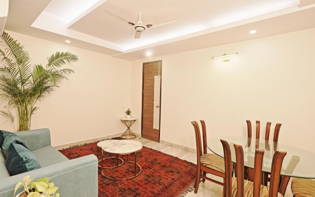 Hotel Cardinal Express OXMO Delhi Airport