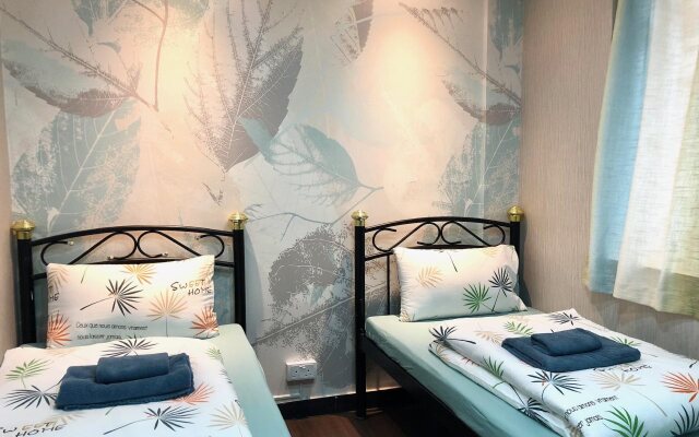 Owl Hostel