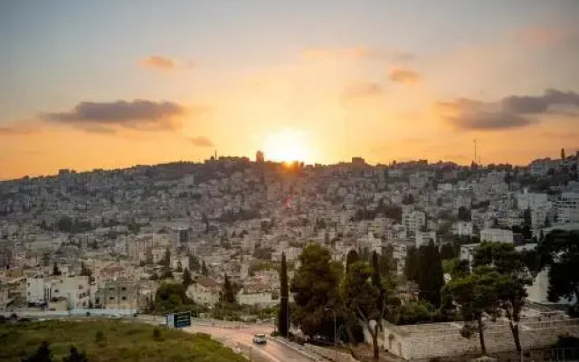 Ramada Olivie Nazareth