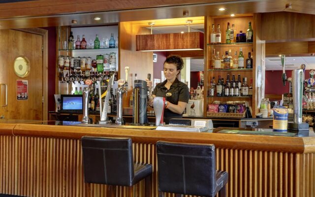 Best Western Kings Manor Hotel