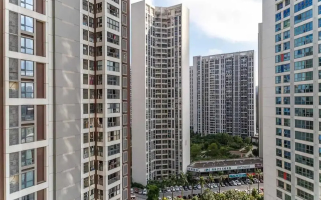 Locals Boutique Apartment Huafa Plaza 32