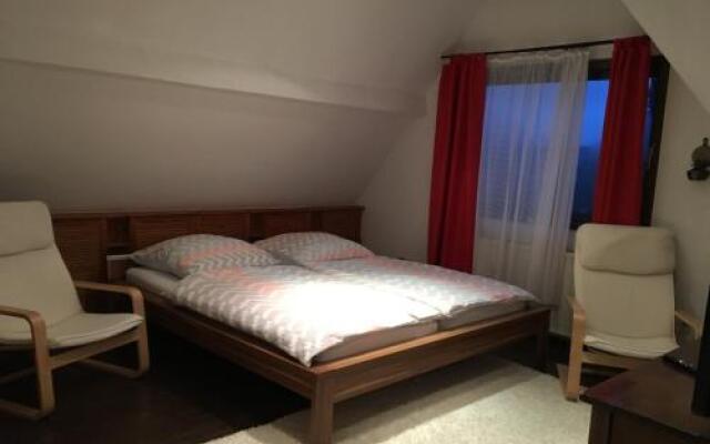 Albi Studio HH Airport