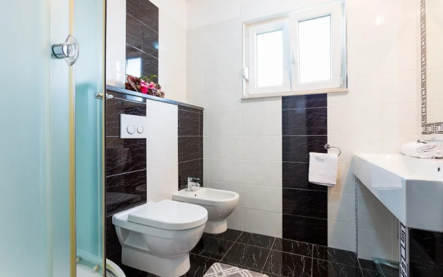 Holiday House Klaric