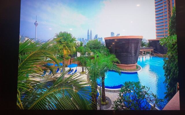 Club Saud at Times Square