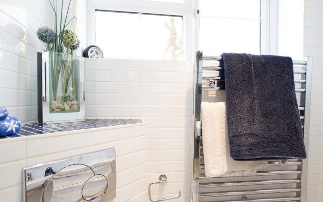 Veeve - Wonford Close