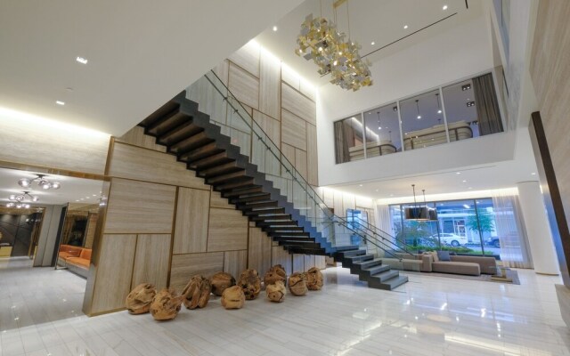 Bluebird Suites near National Park