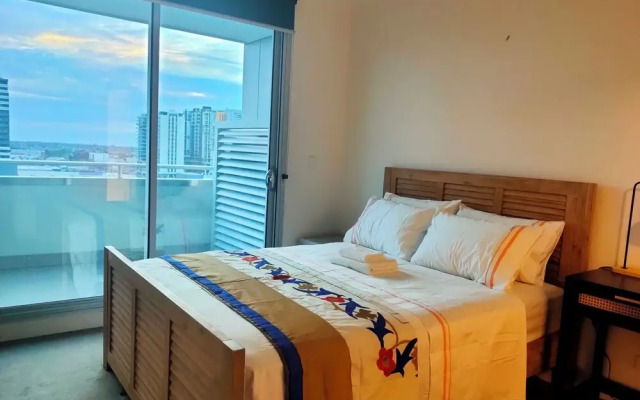 Adelaide Central Skyline Panoramic Suite