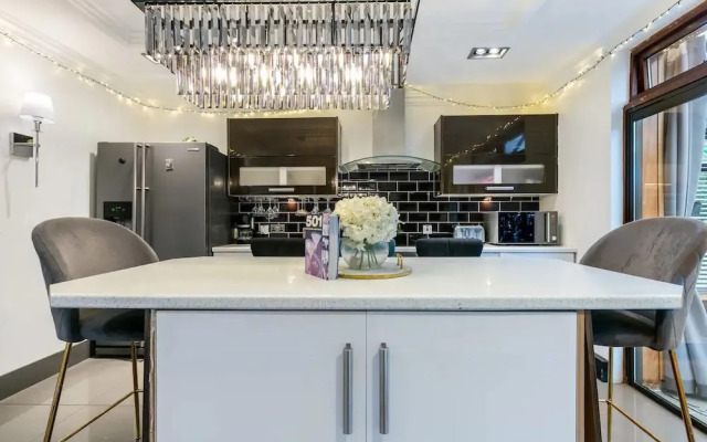 The Cool Belfast Home