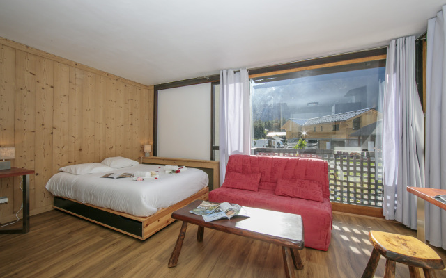 Residence de Lognan- Les Drus 12