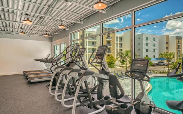 All-New, Waterfront Condo in Downtown Sarasota!