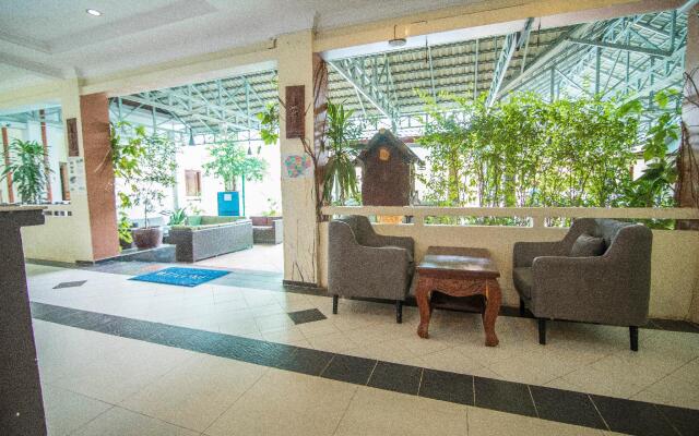 Yanathyna Ochheuteal Hotel