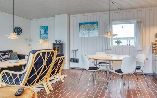 Secluded Beach Retreat in Rodhus-by Traum