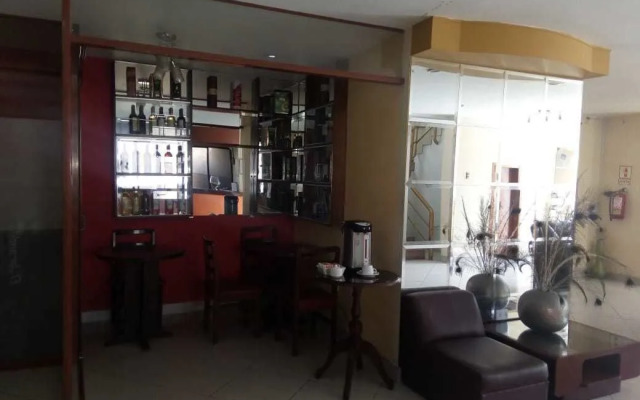 Cesar's Hotel La Merced