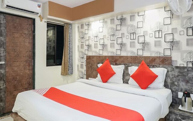 OYO Flagship 23096 Laxmi Residency